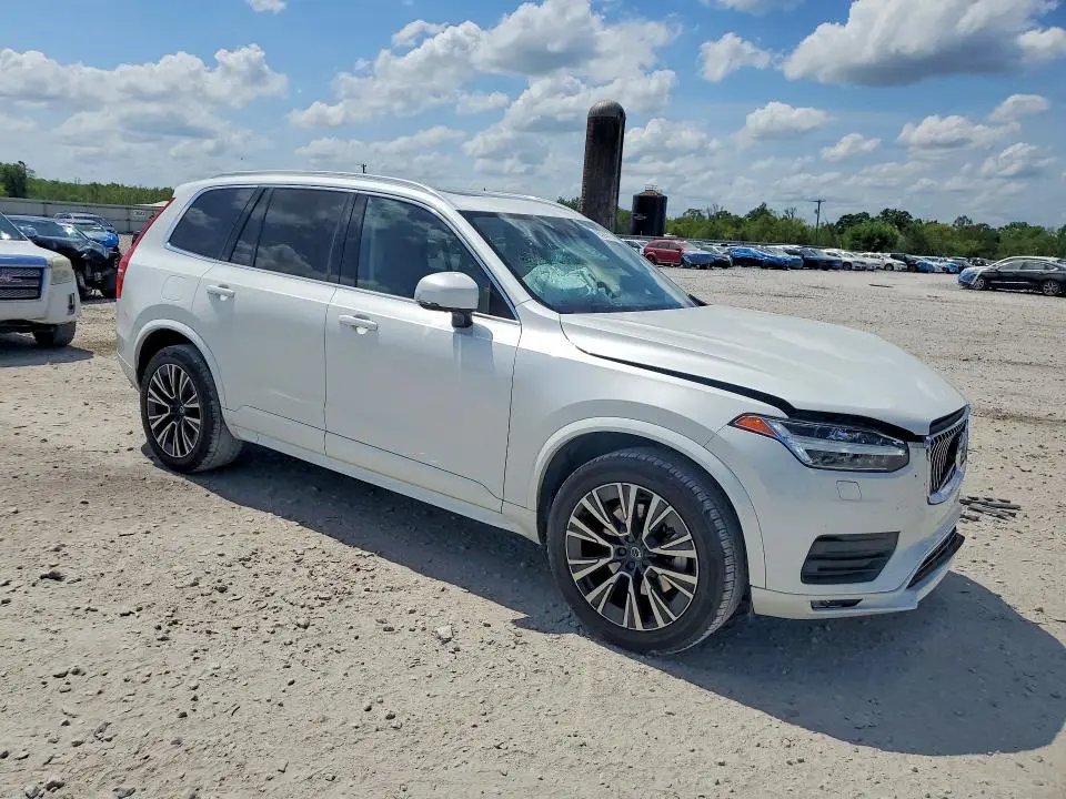 2021 VOLVO XC90 T6 MOMENTUM  