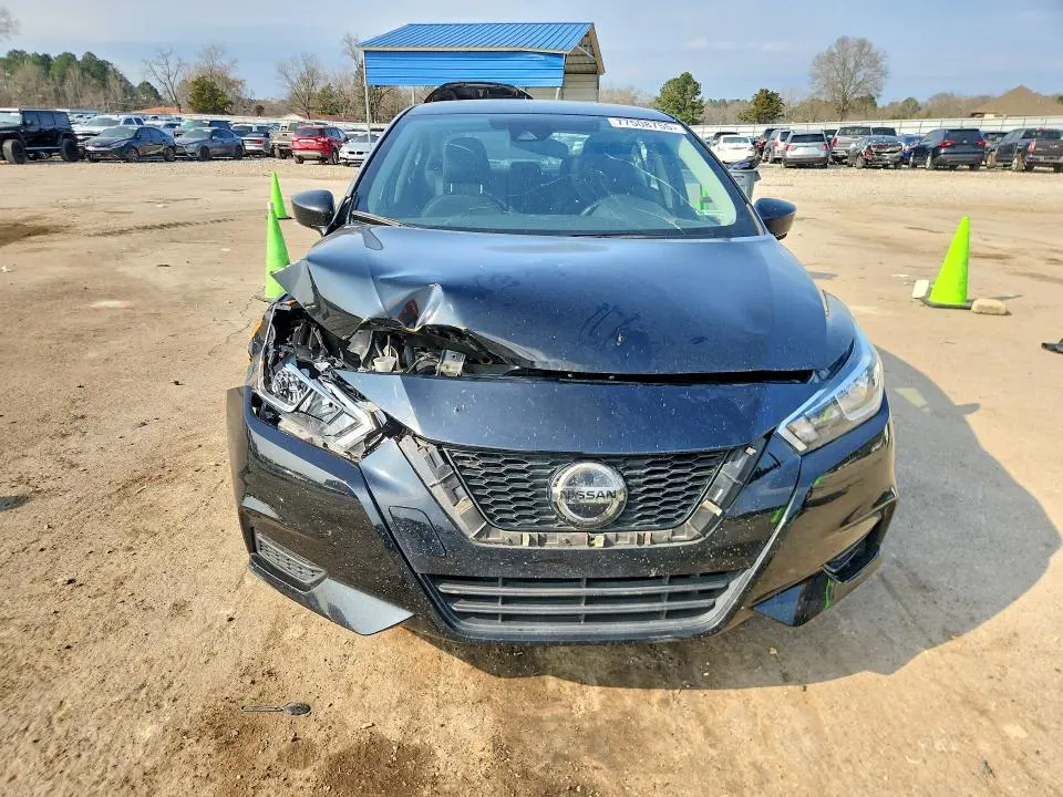 2020 NISSAN VERSA S  
