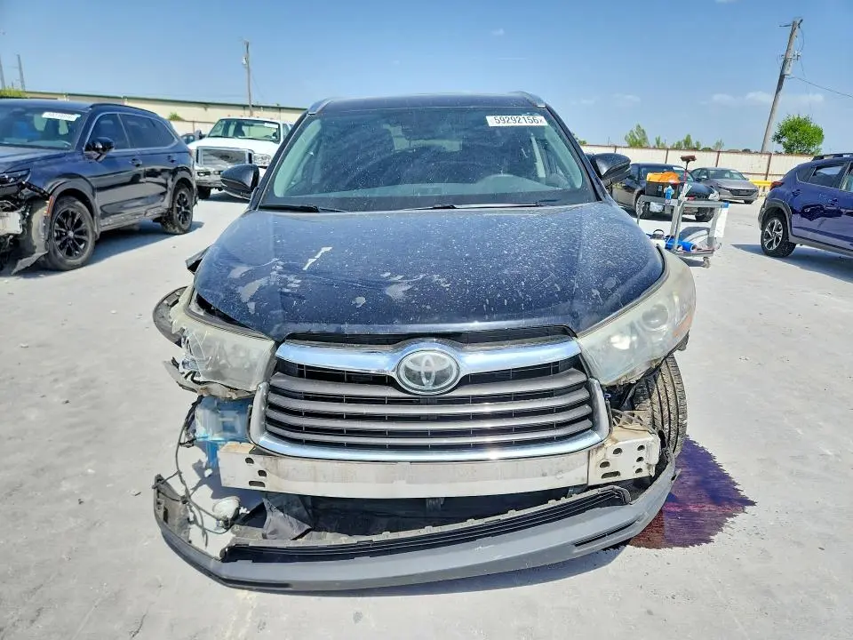 2016 TOYOTA HIGHLANDER LIMITED  