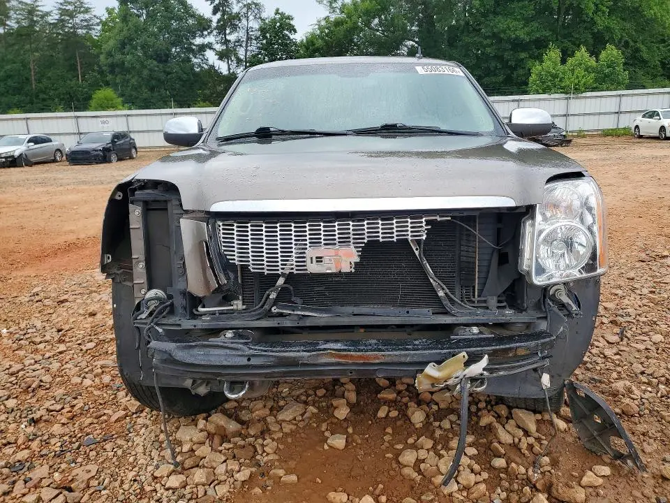2011 GMC YUKON SLT  