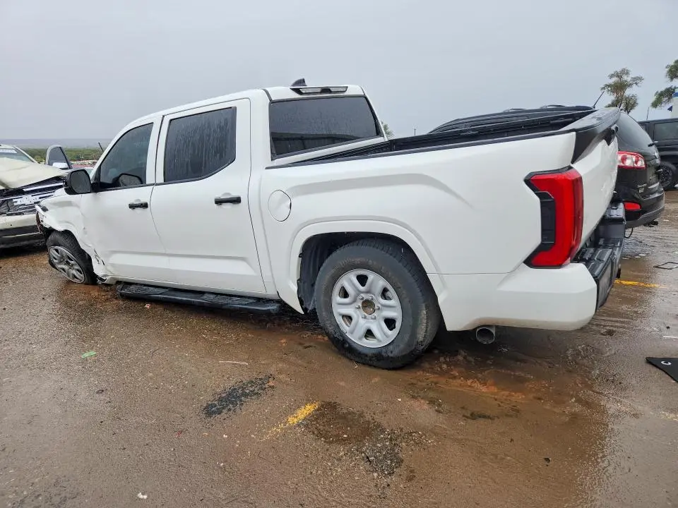 2023 TOYOTA TUNDRA SR  