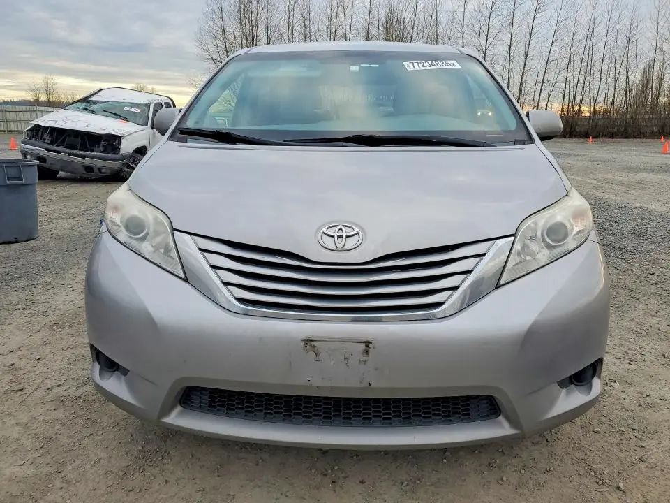 2015 TOYOTA SIENNA L 7-PASSENGER  