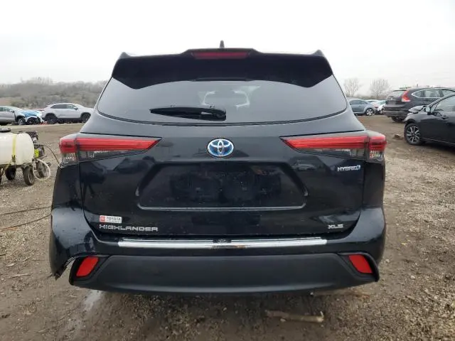 2022 TOYOTA HIGHLANDER HYBRID XLE  