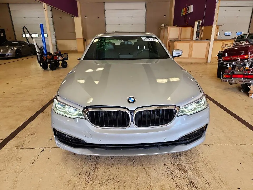 2017 BMW 530 XI  