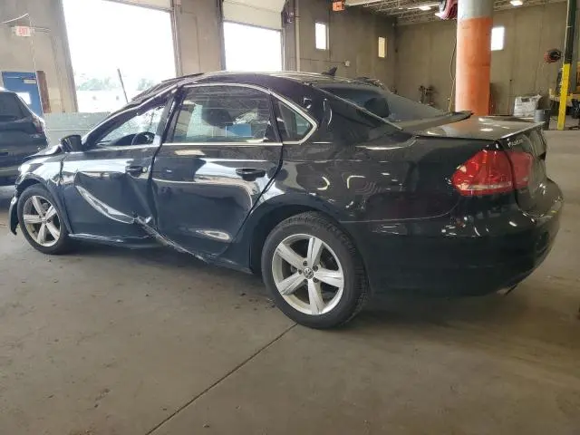 2013 VOLKSWAGEN PASSAT SE  