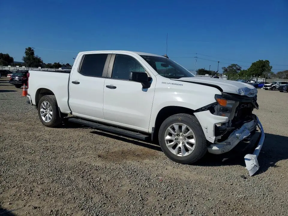2024 CHEVROLET SILVERADO C1500 CUSTOM  