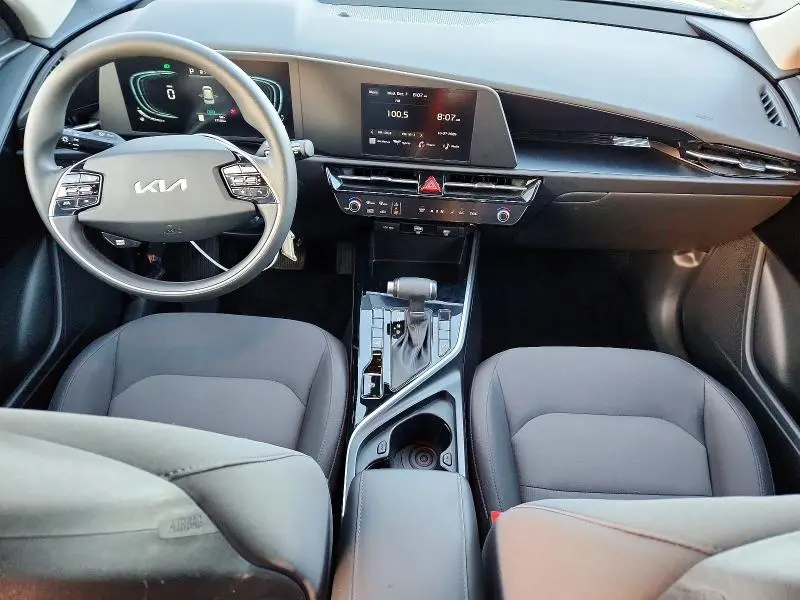 2026 KIA NIRO LX  