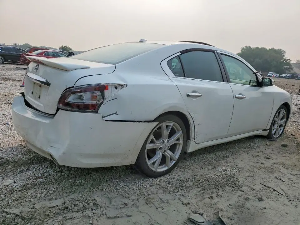 2012 NISSAN MAXIMA S  