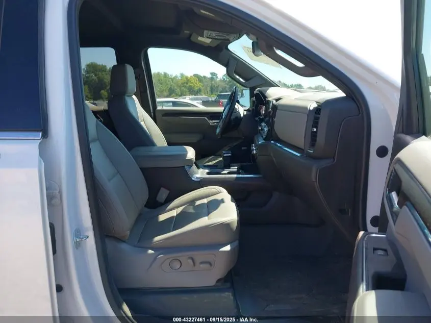 2023 GMC SIERRA 1500 4WD  SHORT BOX SLT