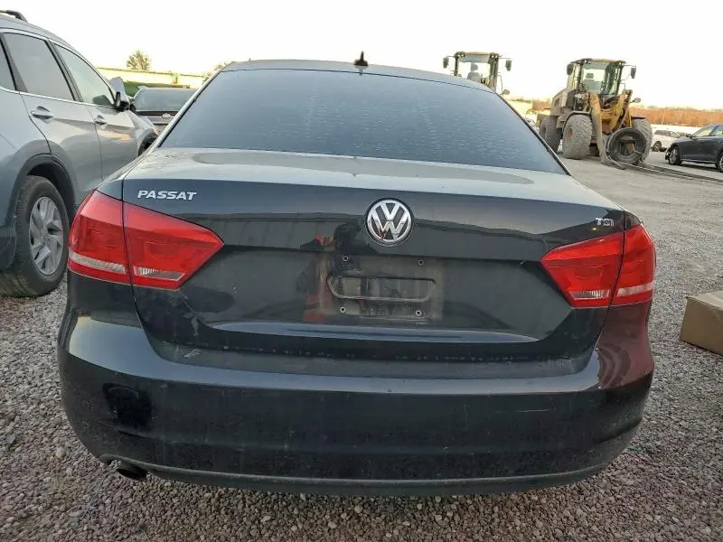 2015 VOLKSWAGEN PASSAT S  