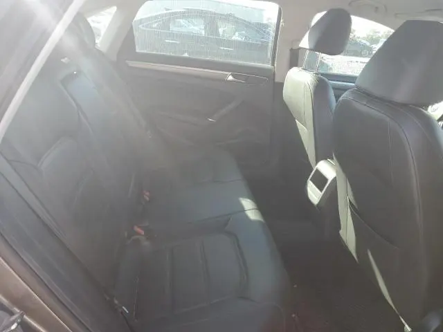 2018 VOLKSWAGEN PASSAT S