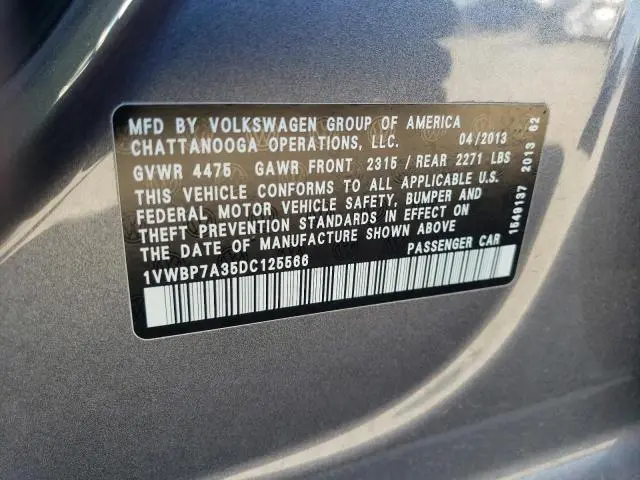 2013 VOLKSWAGEN PASSAT SE  