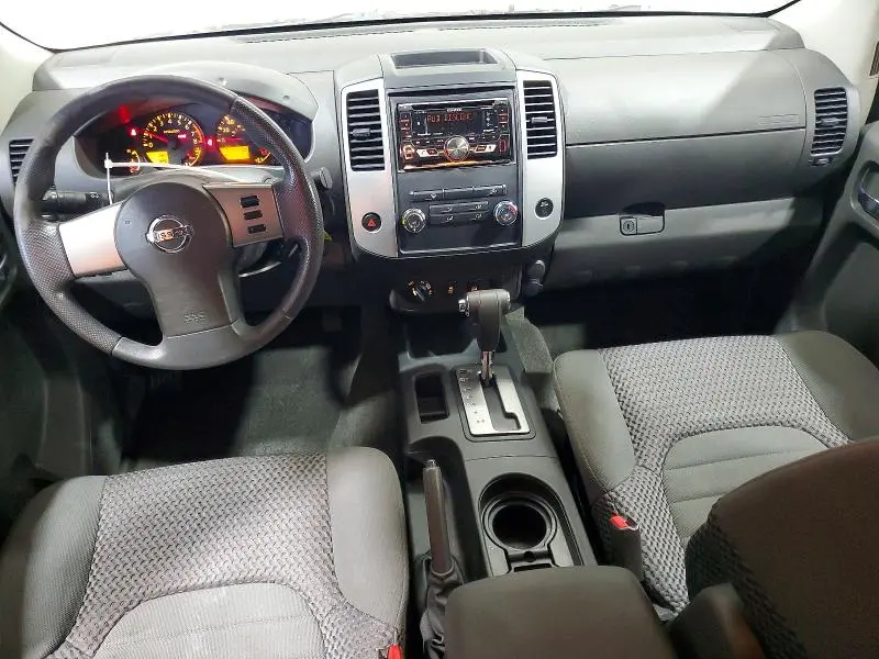 2012 NISSAN FRONTIER SV V6  
