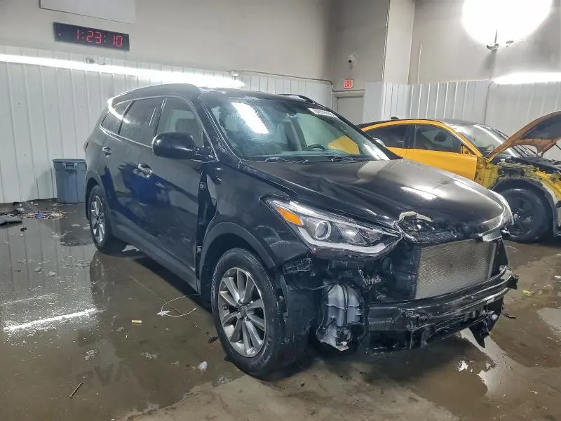 2018 HYUNDAI SANTA FE SE  