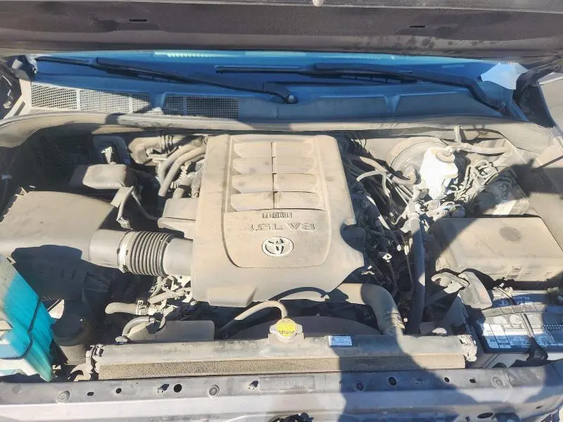 2017 TOYOTA TUNDRA SR5  