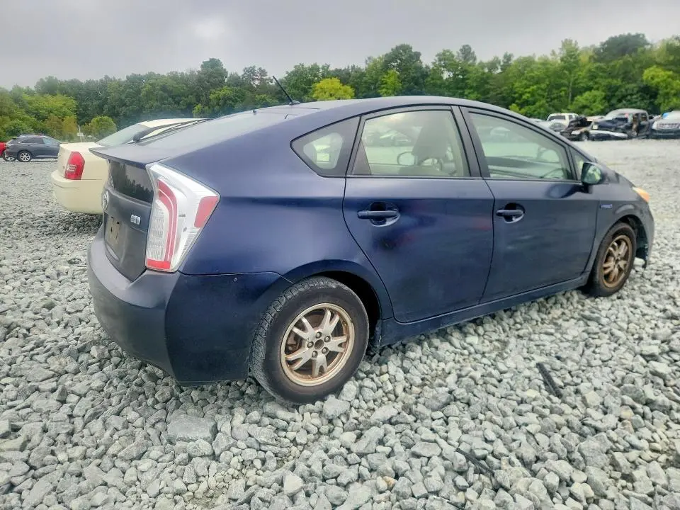 2012 TOYOTA PRIUS TWO  