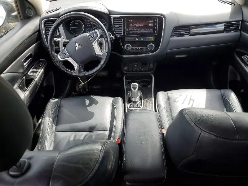 2018 MITSUBISHI OUTLANDER SE  