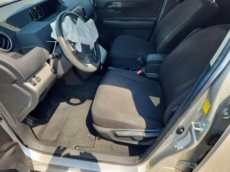 2010 TOYOTA SCION XB  
