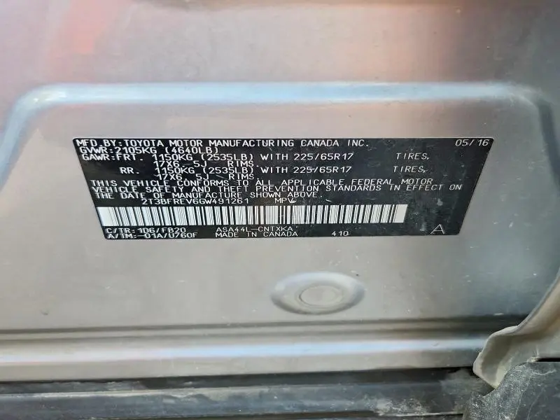 2016 TOYOTA RAV4 LE  