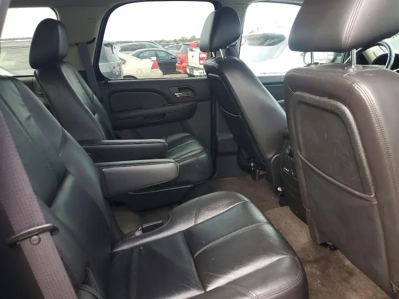 2011 CHEVROLET TAHOE K1500 LT  