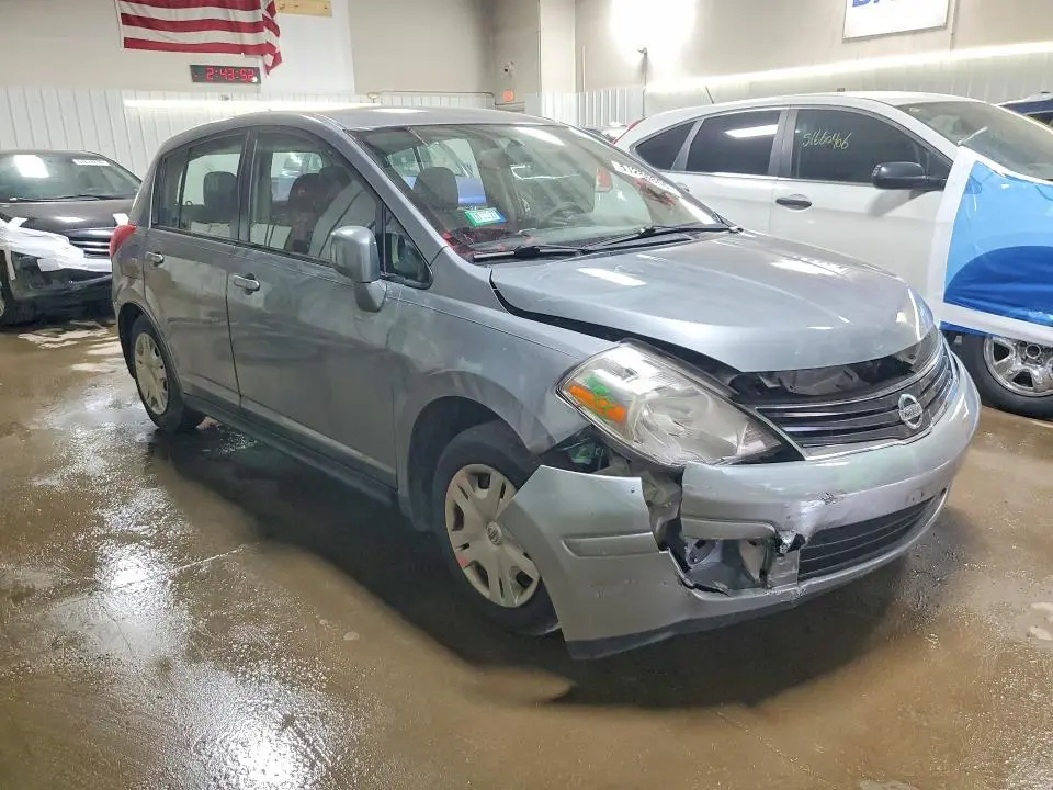 2012 NISSAN VERSA 1.8 S  