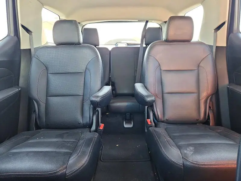 2020 CHEVROLET TRAVERSE LT  