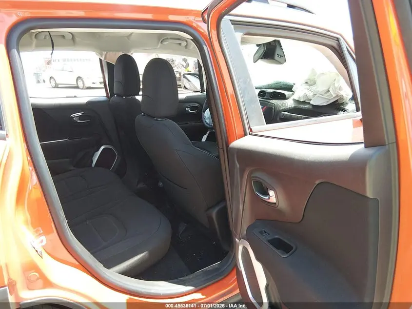 2018 JEEP RENEGADE LATITUDE FWD