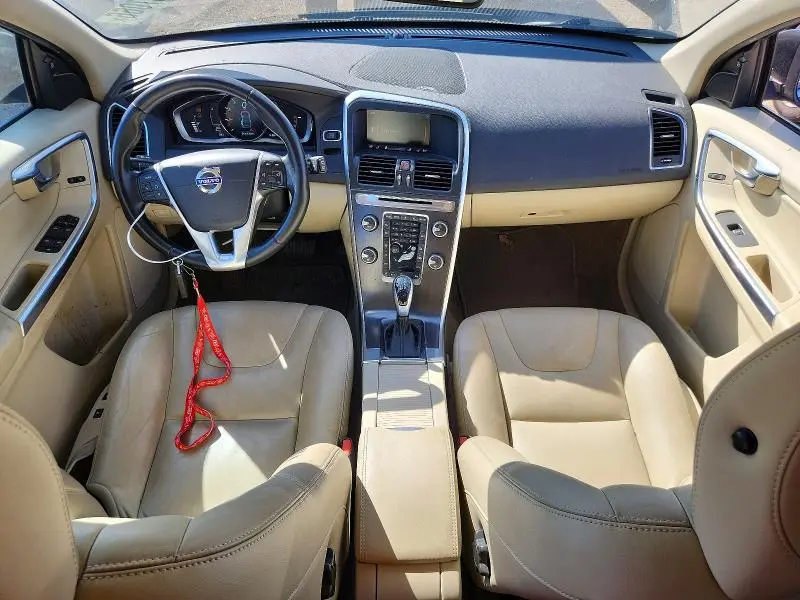 2015 VOLVO XC60 T5 PLATINUM  