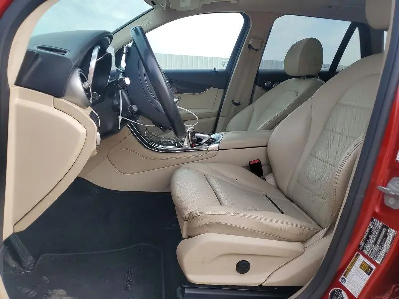 2017 MERCEDES-BENZ GLC 300  