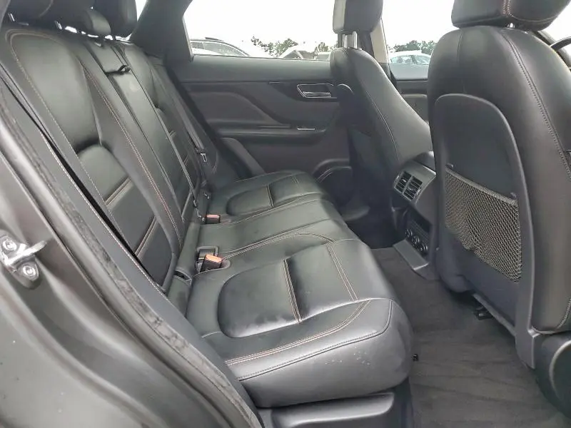 2020 JAGUAR F-PACE PRESTIGE  