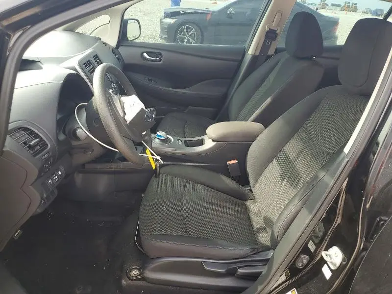 2017 NISSAN LEAF S  