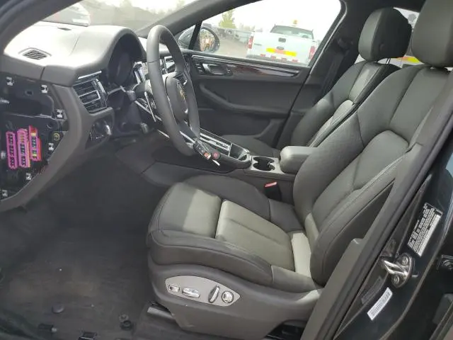 2025 PORSCHE MACAN S