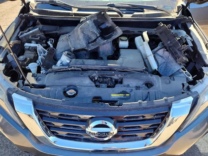 2017 NISSAN PATHFINDER SV  