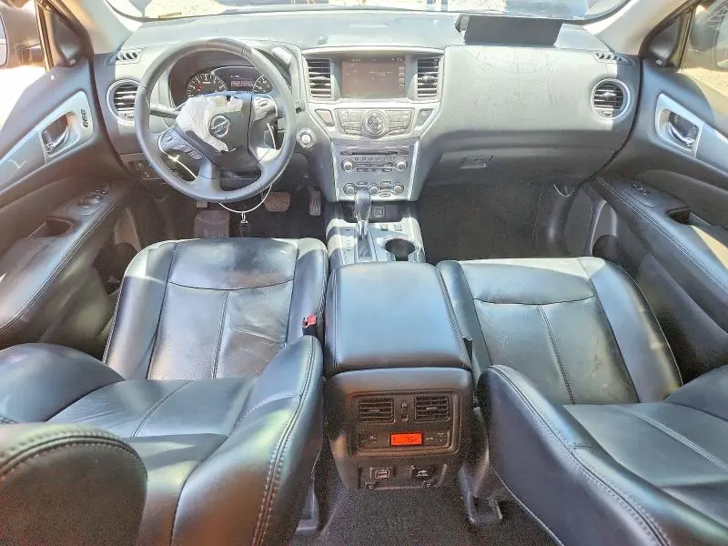 2018 NISSAN PATHFINDER SL  