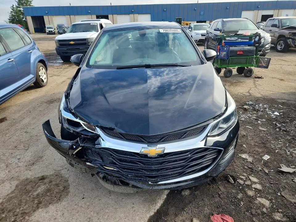 2019 CHEVROLET CRUZE LT  