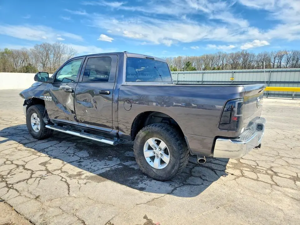 2015 RAM 1500 ST  
