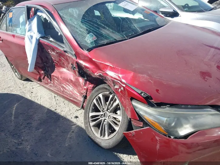 2015 TOYOTA CAMRY SE