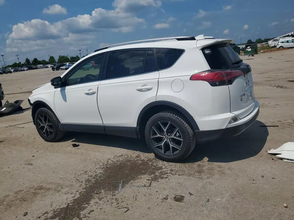 2018 TOYOTA RAV4 SE  