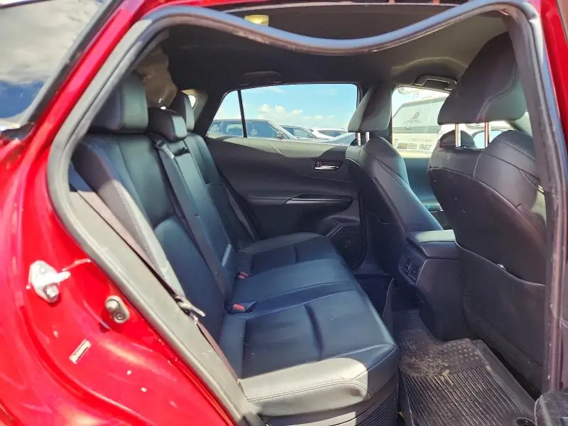 2021 TOYOTA VENZA XLE  