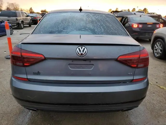 2018 VOLKSWAGEN PASSAT GT  