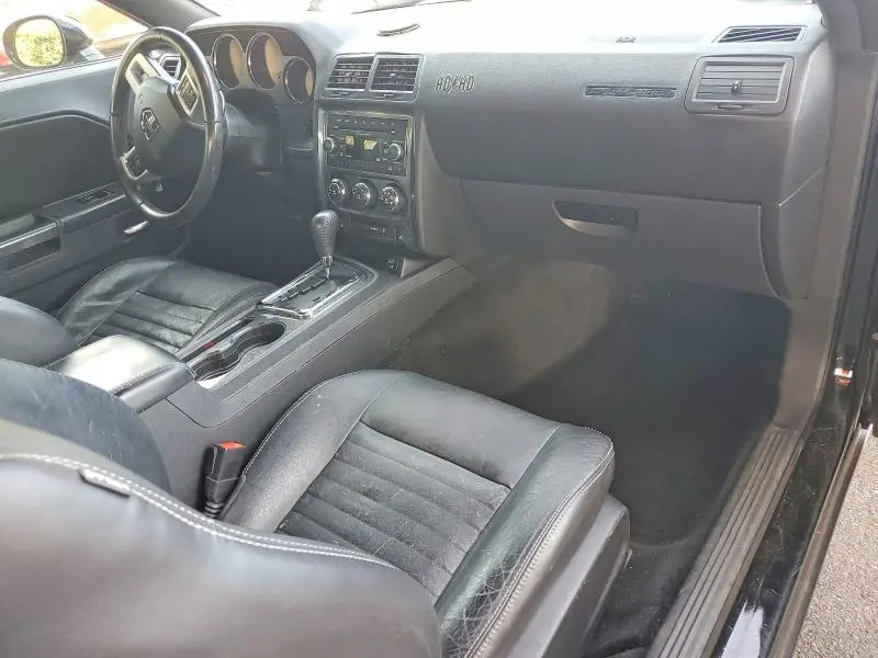 2013 DODGE CHALLENGER SXT  