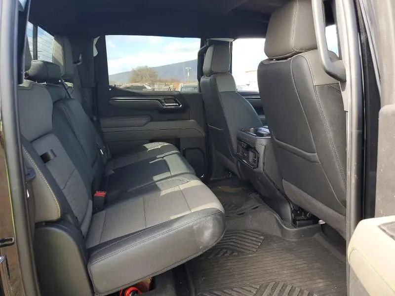 2024 CHEVROLET SILVERADO K1500 ZR2  