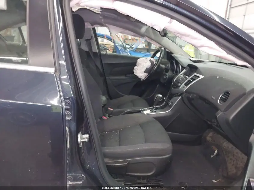 2014 CHEVROLET CRUZE 1LT AUTO