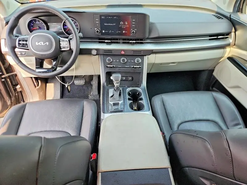 2024 KIA CARNIVAL LX  