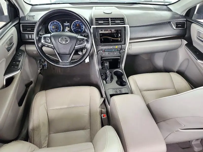 2015 TOYOTA CAMRY XLE  