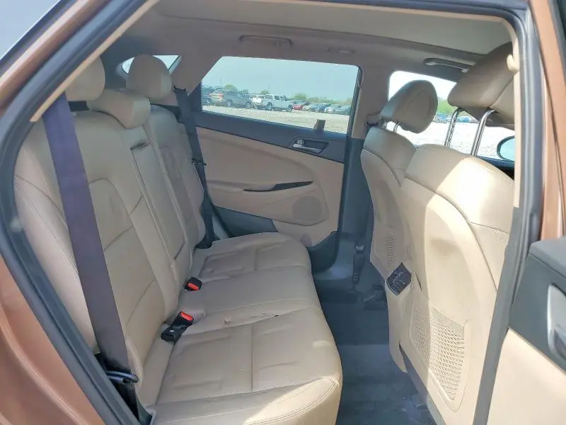 2016 HYUNDAI TUCSON   