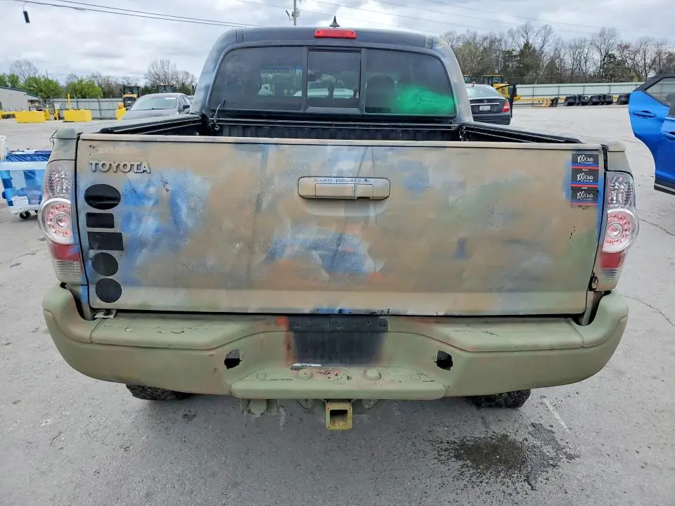 2014 TOYOTA TACOMA V6  