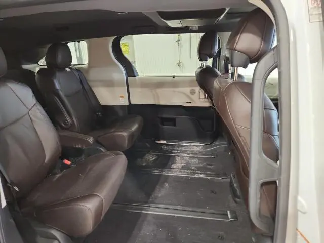 2021 TOYOTA SIENNA LIMITED  