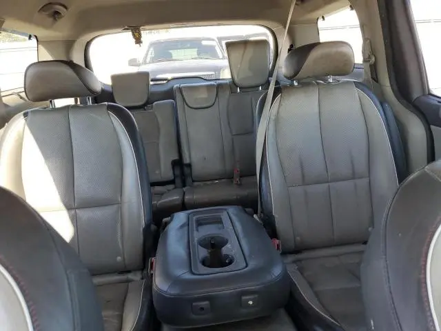 2017 KIA SEDONA LX  
