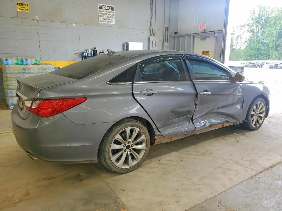 2011 HYUNDAI SONATA SE  